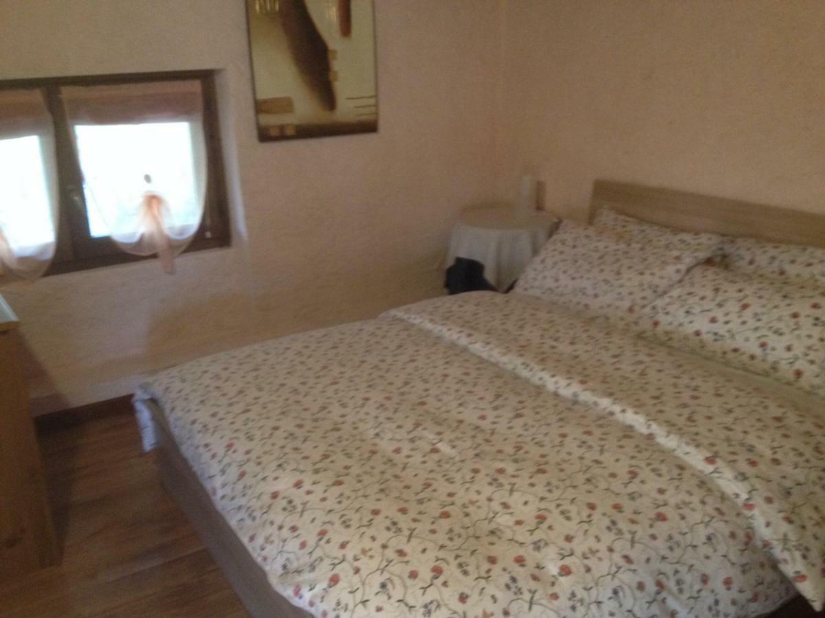 La Tana Del Ghiro Bed & Breakfast Porto Valtravaglia Ngoại thất bức ảnh